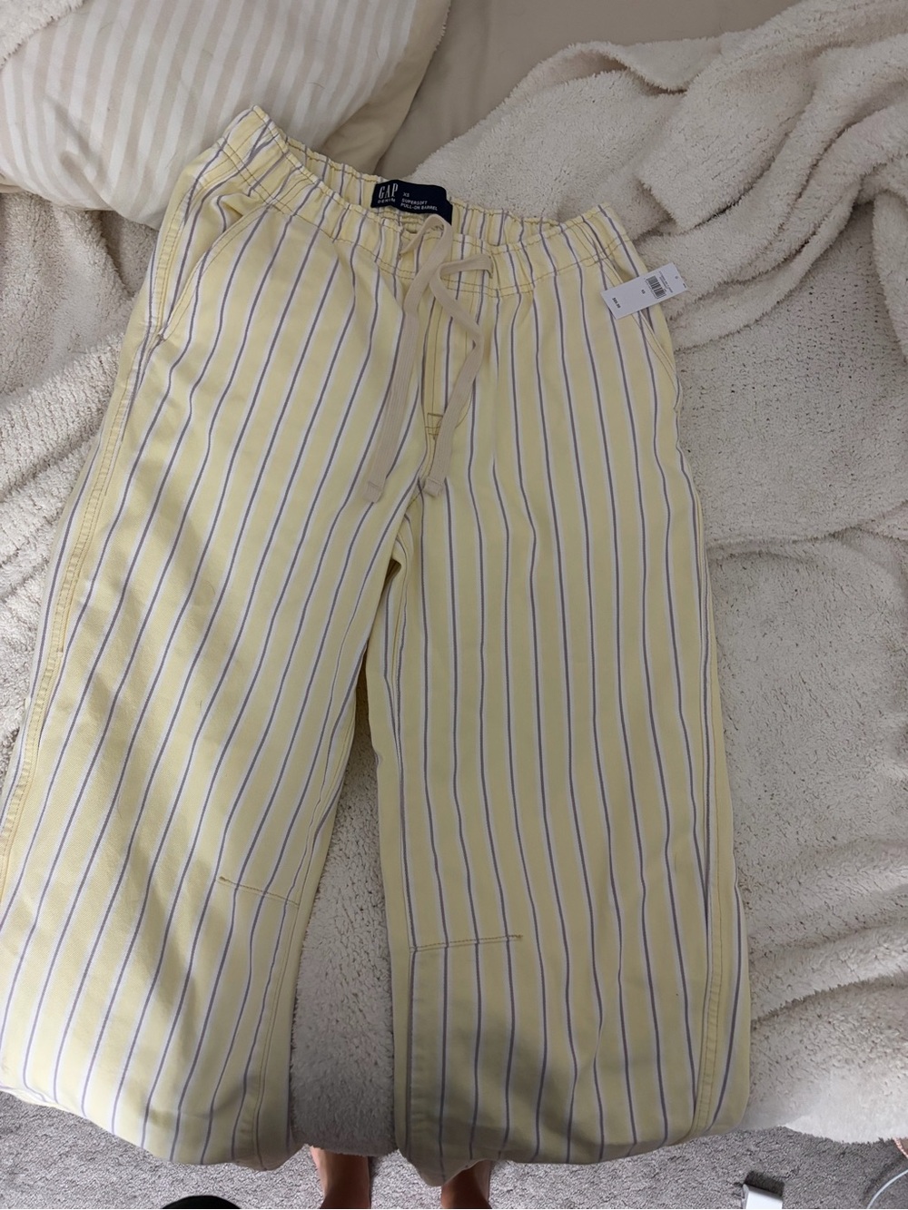 Gap Yellow Striped mid rise pull on barrel jeans